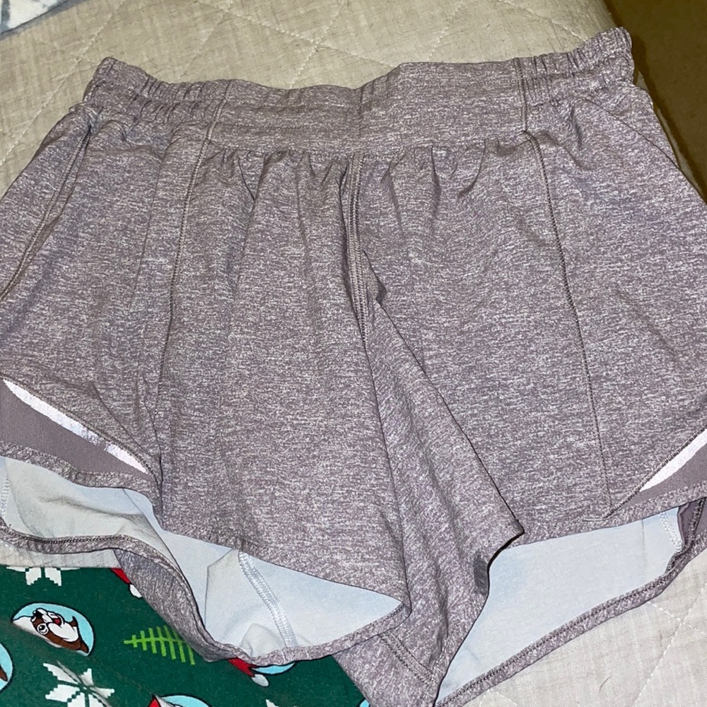 Heatherd purple lululemon hotty hot shorts 4 inch